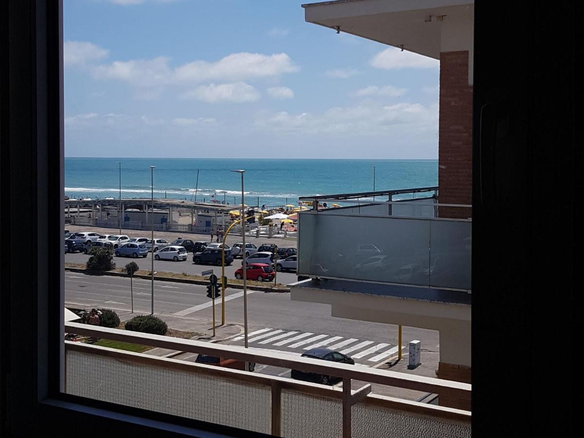 Sea View Διαμέρισμα Λίντο ντι Όστια Εξωτερικό φωτογραφία